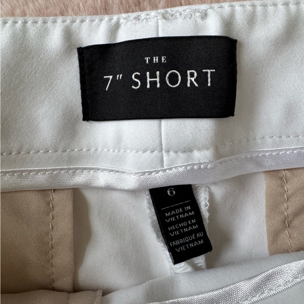 White House Black Market White The 7” Short in Size 6 - Picture 2 of 10